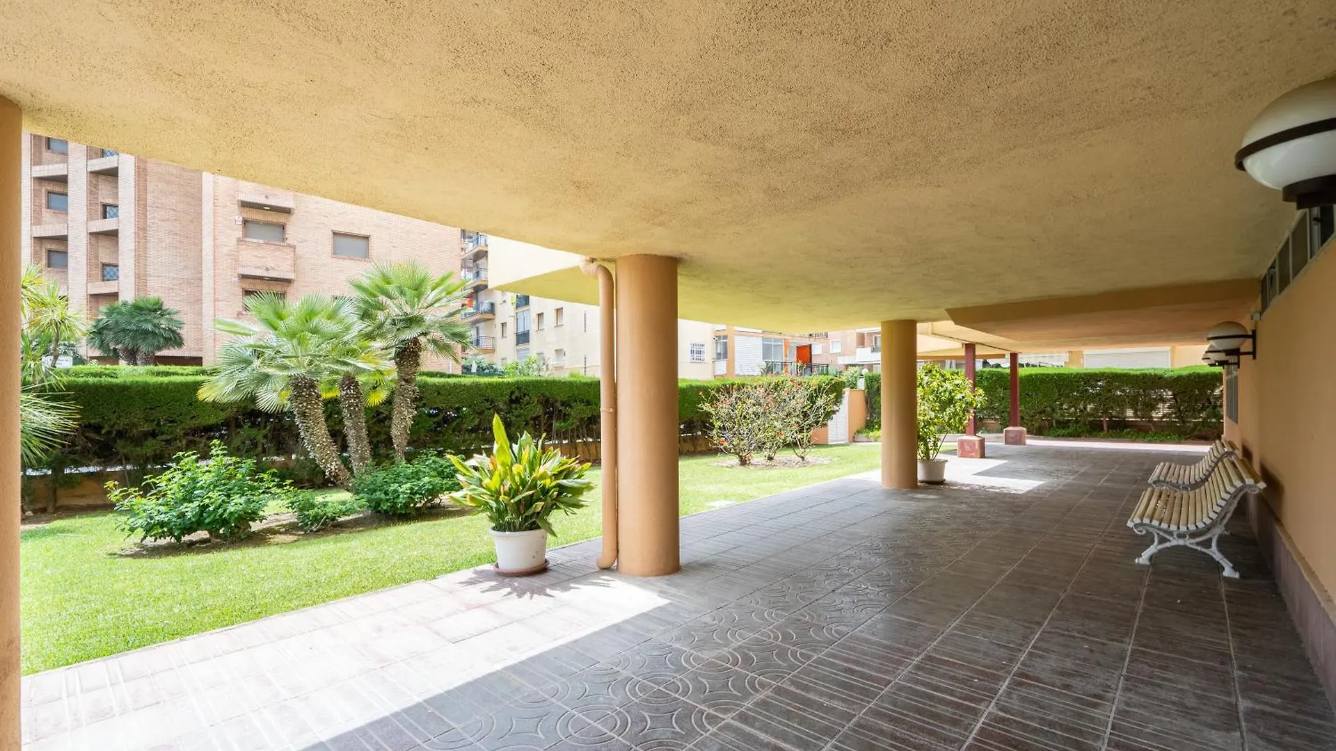 Luxury Apartment With Sea View And Parking Σαλού