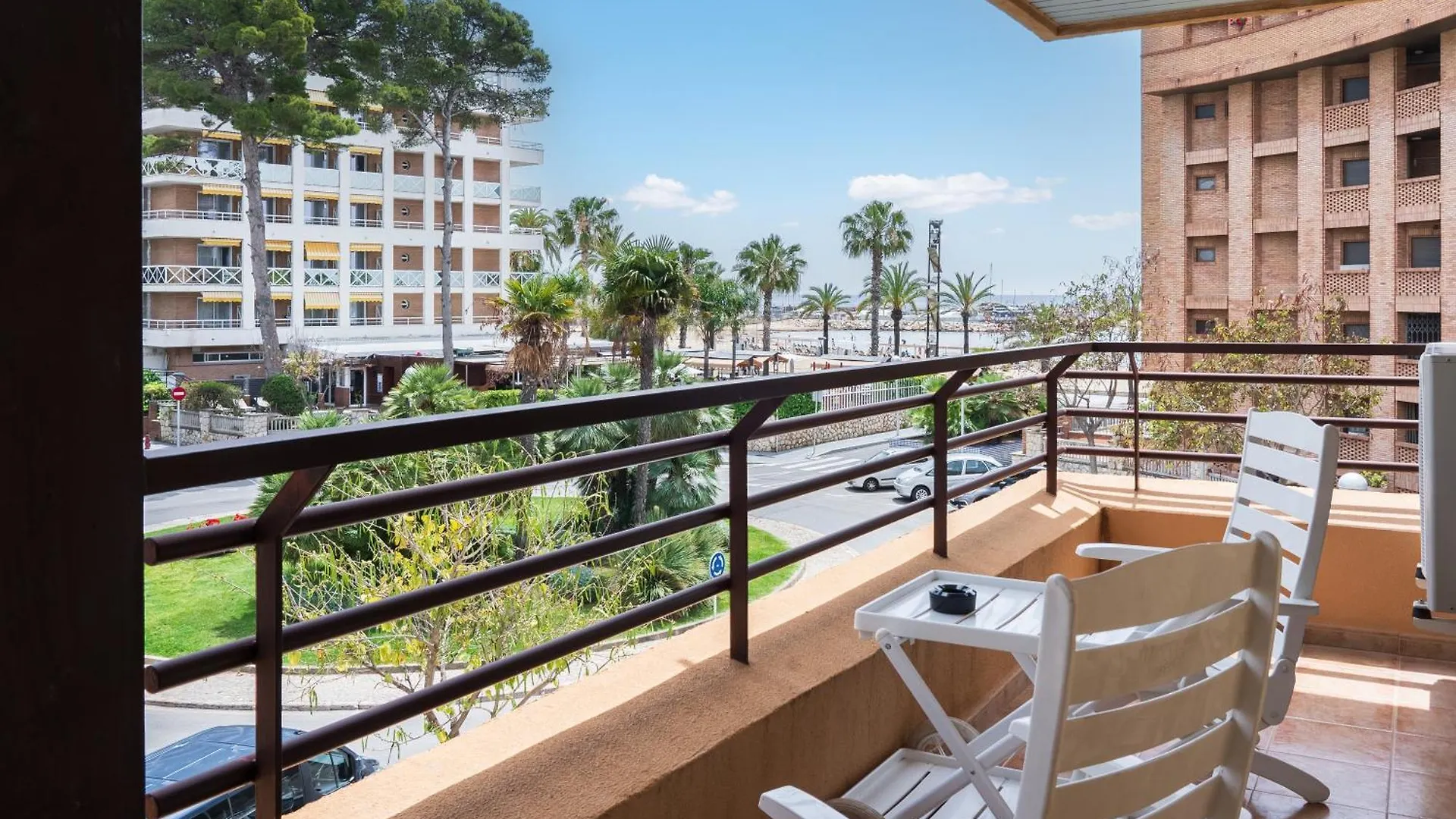 Luxury Apartment With Sea View And Parking Salou