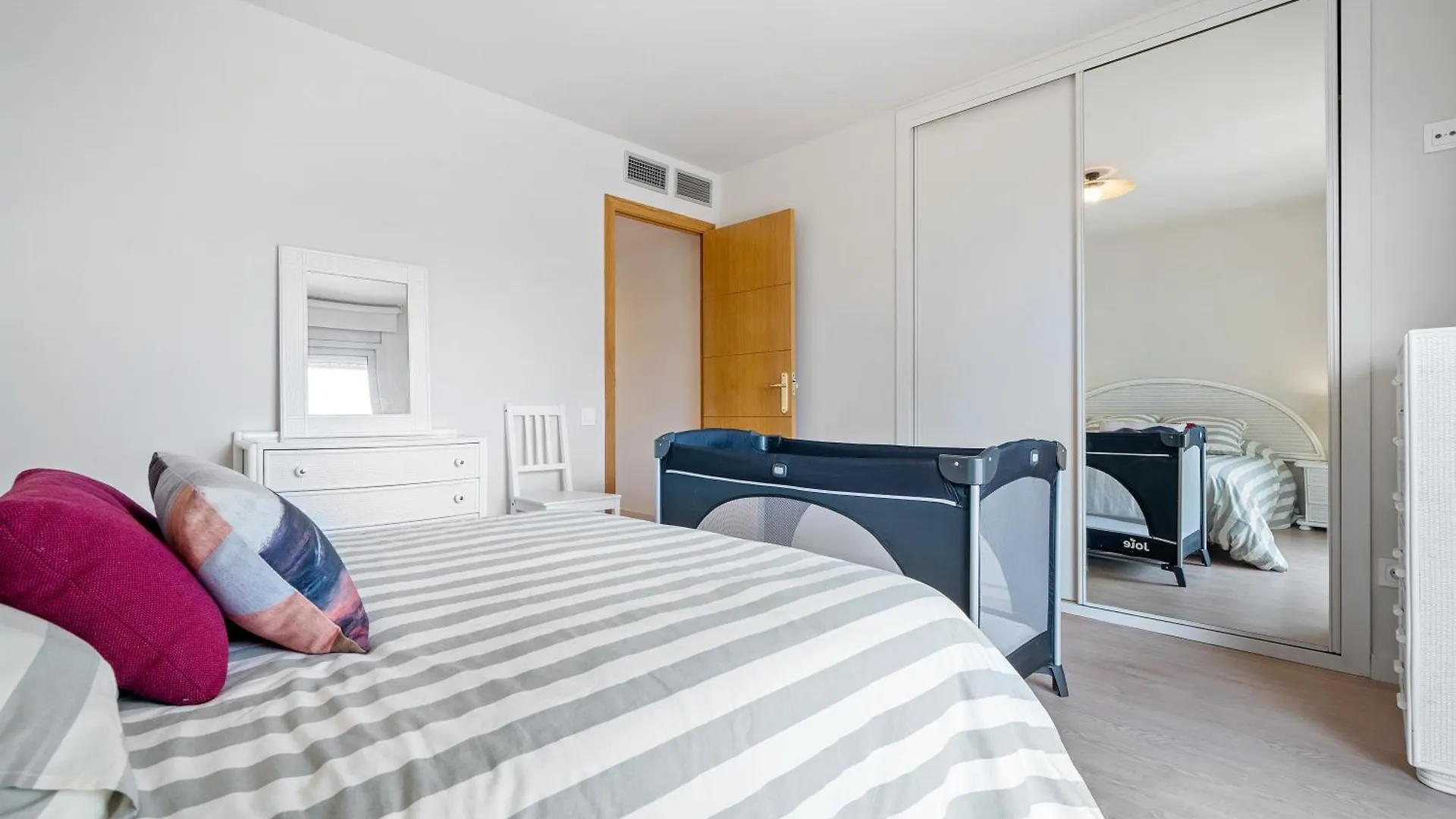 Luxury Apartment With Sea View And Parking Salou